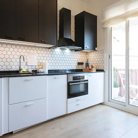 63mal1030 - Beautiful Near The Sagrada